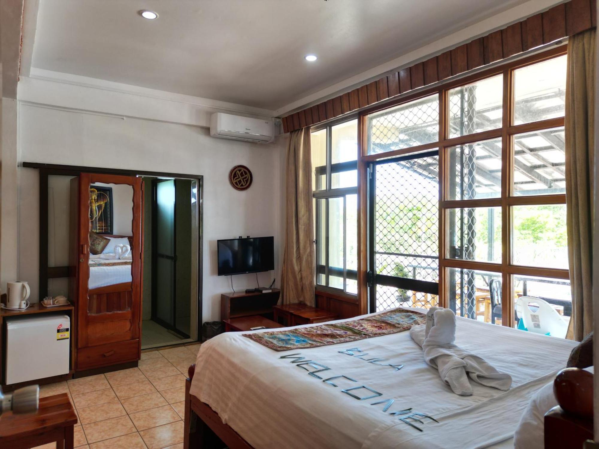 Tagimoucia House Hotel Сува Экстерьер фото